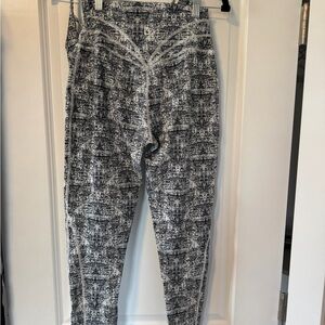 BuffBunny Legacy Hustle Print Leggings